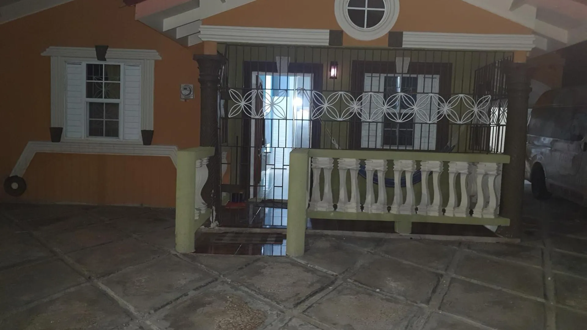 בית הארחה פאלמאות' Wilson'S Trelawny Villa